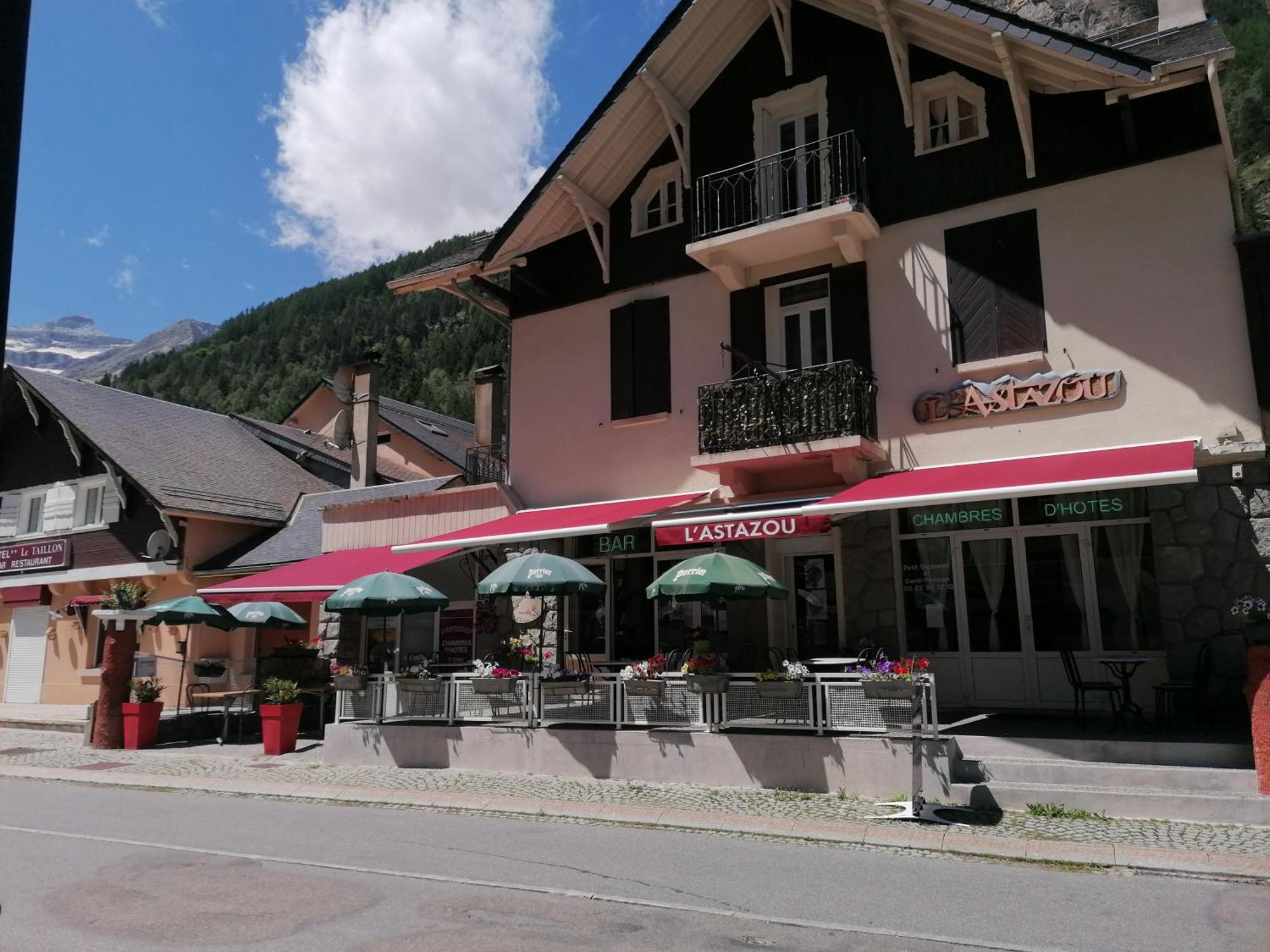 Chambres D'Hotes L'Astazou Гаварни Екстериор снимка